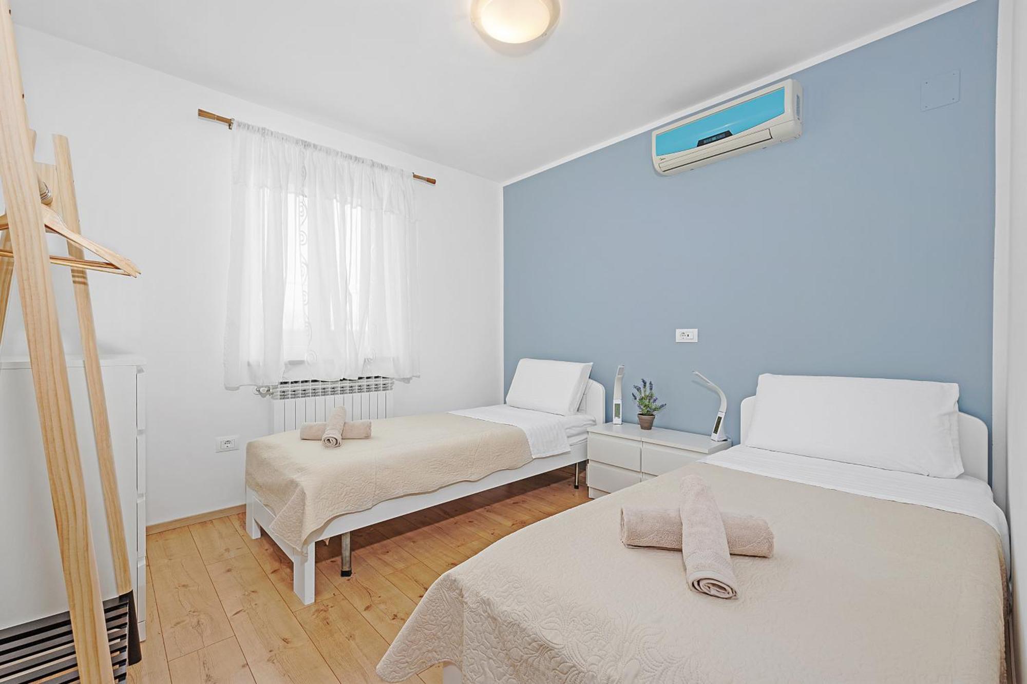 Apartment Delton Фажана Екстер'єр фото