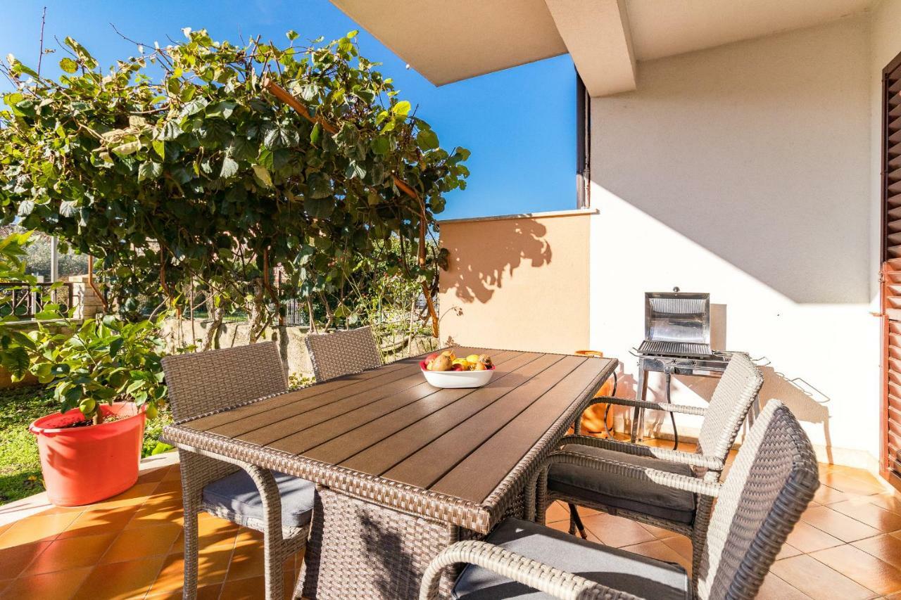 Apartment Delton Фажана Екстер'єр фото